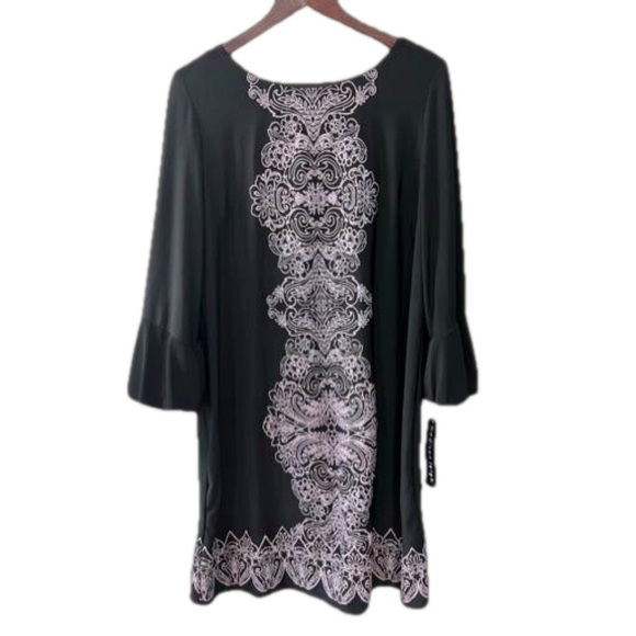 madison leigh Dresses & Skirts - Madison Leigh Black with Lavender embossed design size 16 NWT